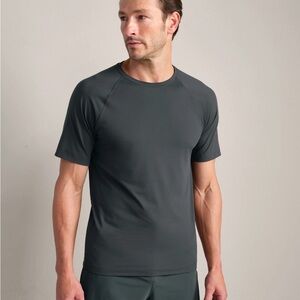 RHONE Pine Grey Short Sleeve Tee